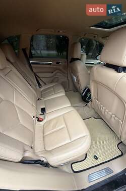 Позашляховик / Кросовер Porsche Cayenne 2011 в 