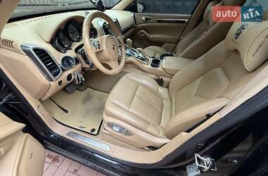 Позашляховик / Кросовер Porsche Cayenne 2011 в 