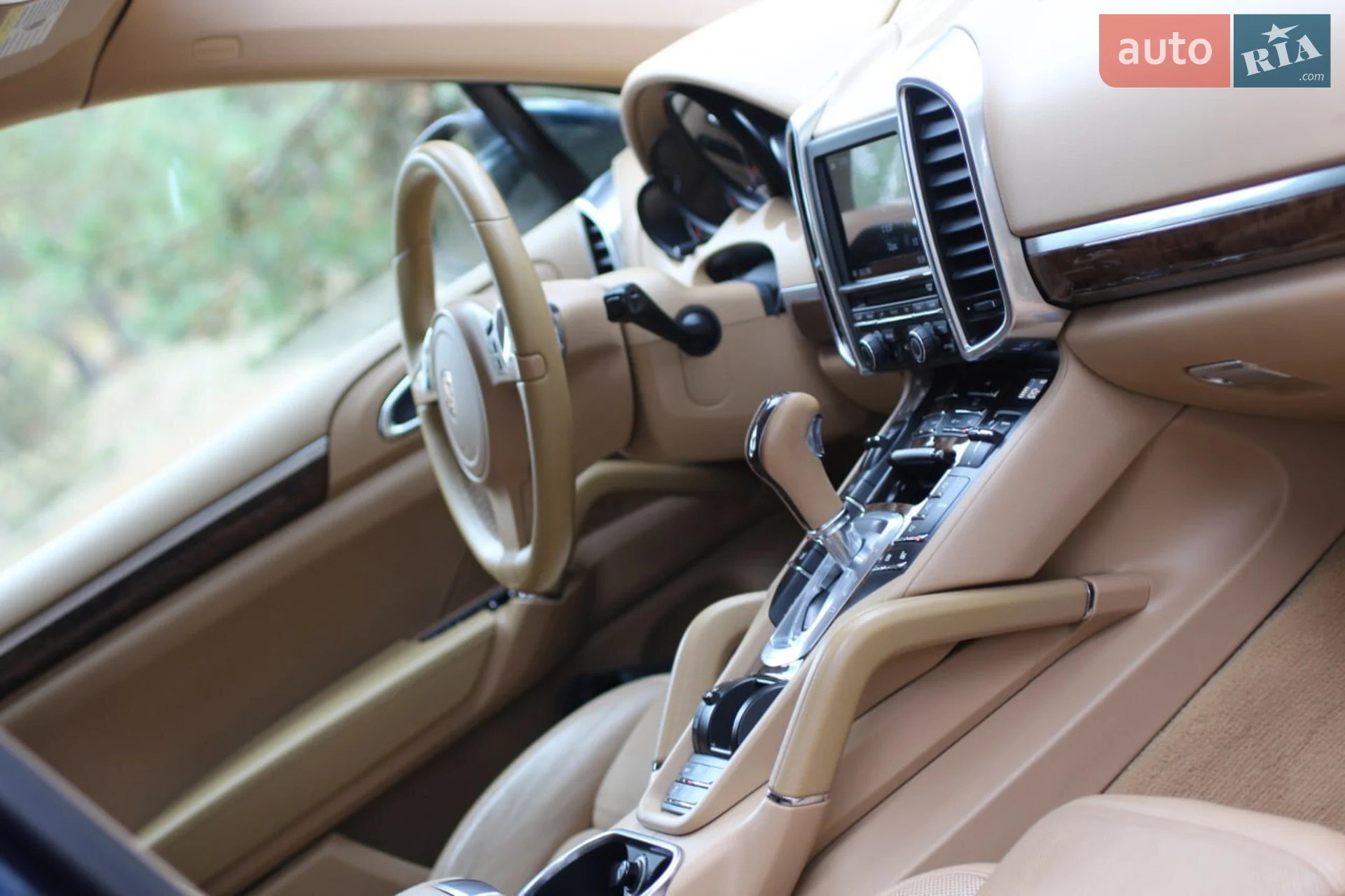 Porsche Cayenne 2011 VIN WP1AA2A23BLA09322 фото оголошення 28 з 39