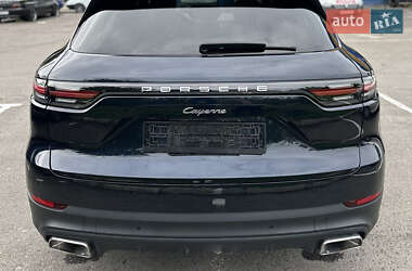 Позашляховик / Кросовер Porsche Cayenne 2019 в 