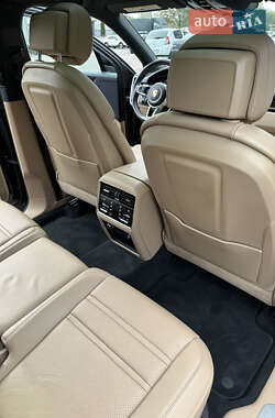Позашляховик / Кросовер Porsche Cayenne 2019 в 