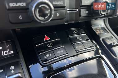 Внедорожник / Кроссовер Porsche Cayenne 2014 в 