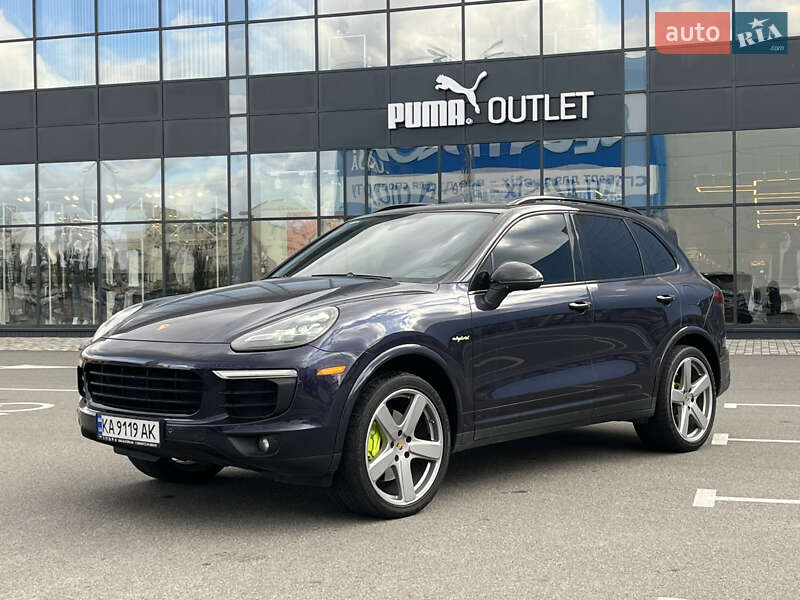 Позашляховик / Кросовер Porsche Cayenne 2016 в Києві