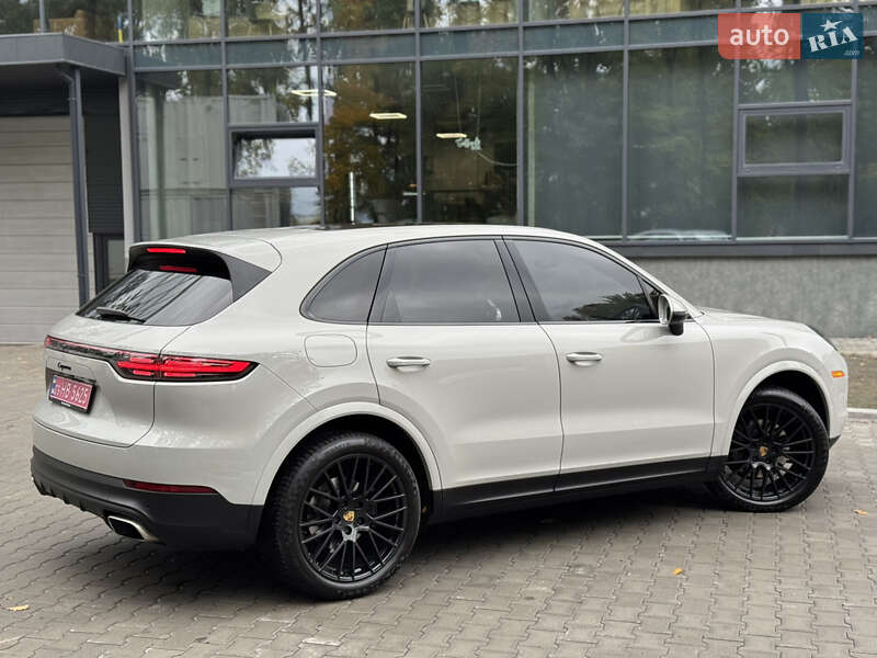 Позашляховик / Кросовер Porsche Cayenne 2020 в Києві