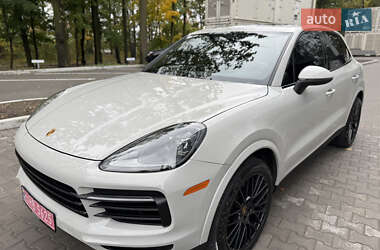 Позашляховик / Кросовер Porsche Cayenne 2020 в 