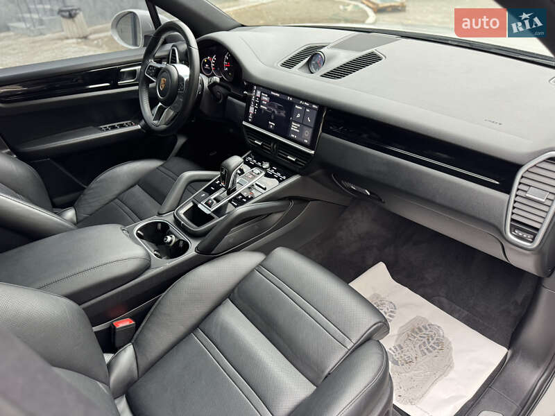 Позашляховик / Кросовер Porsche Cayenne 2020 в Києві