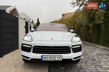 Внедорожник / Кроссовер Porsche Cayenne 2022 в 