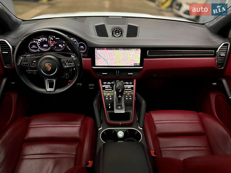 Внедорожник / Кроссовер Porsche Cayenne 2018 в Харькове