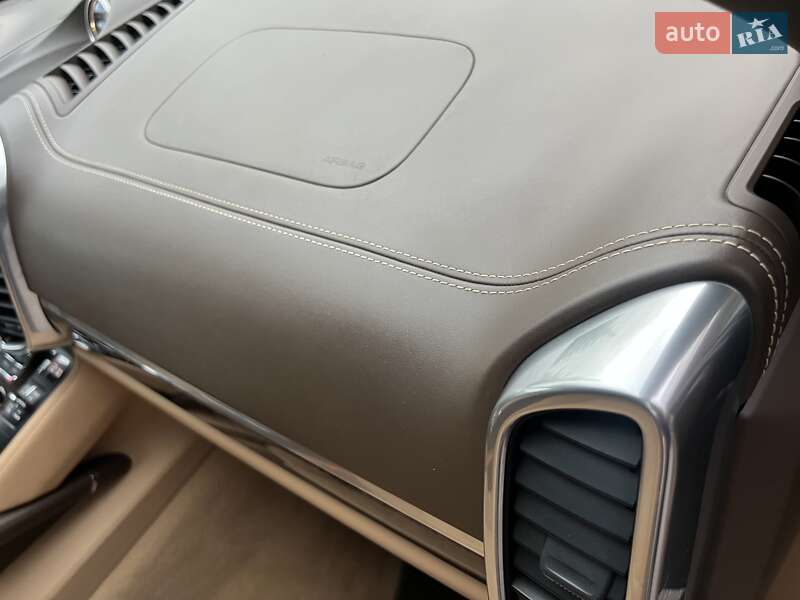 Позашляховик / Кросовер Porsche Cayenne 2015 в Києві фото 20 Позашляховик / Кросовер Porsche Cayenne 2015 в Києві