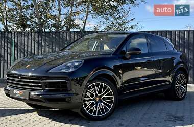 Позашляховик / Кросовер Porsche Cayenne 2022 в 