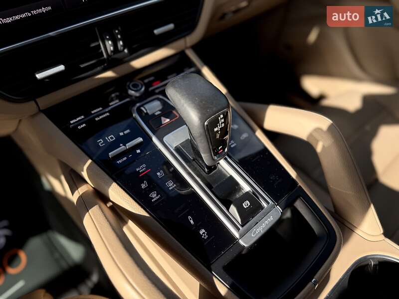 Позашляховик / Кросовер Porsche Cayenne 2022 в Києві