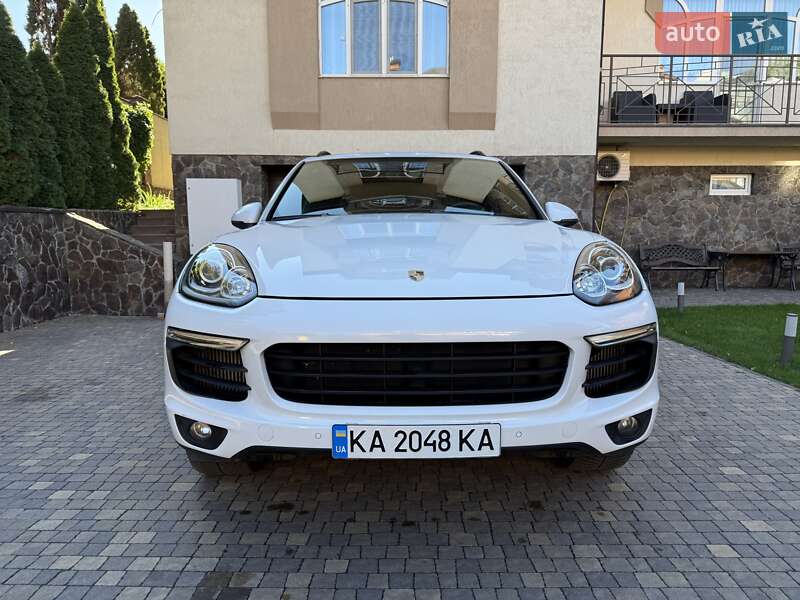 Внедорожник / Кроссовер Porsche Cayenne 2017 в Киеве фото 4 Внедорожник / Кроссовер Porsche Cayenne 2017 в Киеве