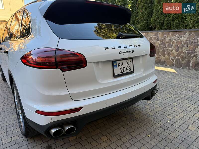 Внедорожник / Кроссовер Porsche Cayenne 2017 в Киеве фото 15 Внедорожник / Кроссовер Porsche Cayenne 2017 в Киеве