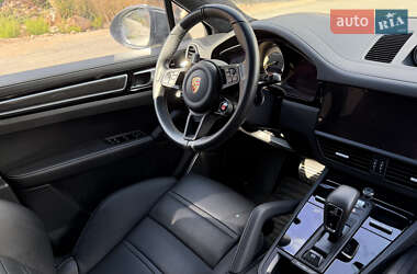 Внедорожник / Кроссовер Porsche Cayenne 2023 в 