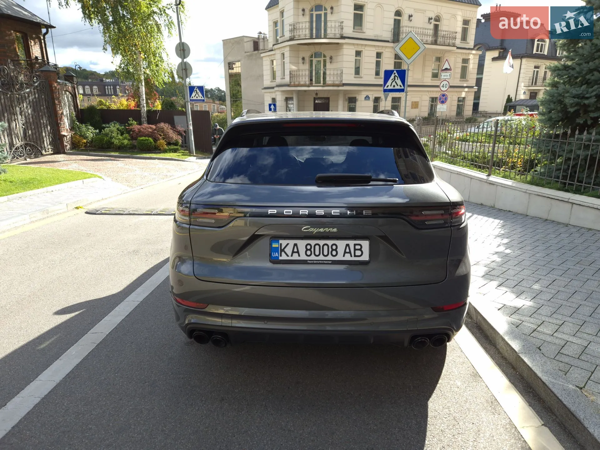 2019 Porsche Cayenne - мініатюра 10