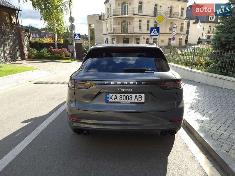 Позашляховик / Кросовер Porsche Cayenne 2019 в Києві