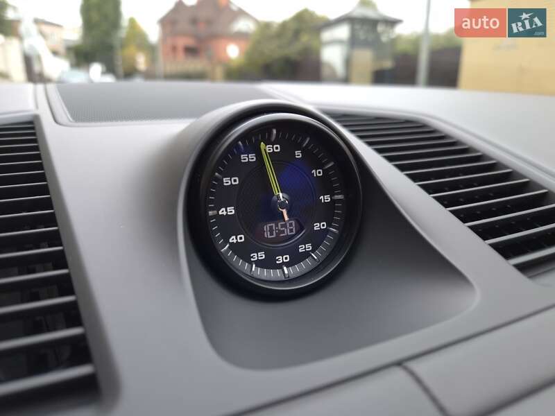 Позашляховик / Кросовер Porsche Cayenne 2019 в Києві