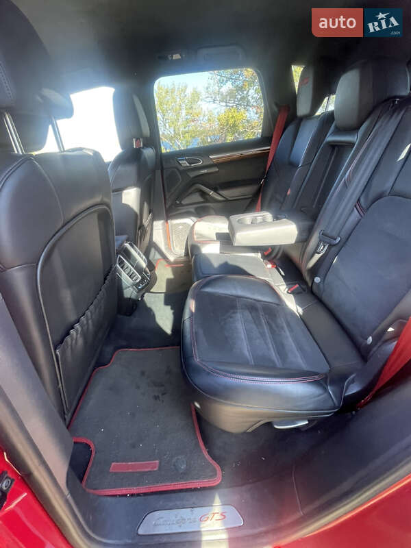 Внедорожник / Кроссовер Porsche Cayenne 2014 в Днепре