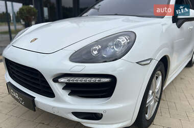 Позашляховик / Кросовер Porsche Cayenne 2013 в  фото 4 Позашляховик / Кросовер Porsche Cayenne 2013 в