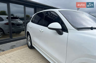 Позашляховик / Кросовер Porsche Cayenne 2013 в  фото 9 Позашляховик / Кросовер Porsche Cayenne 2013 в