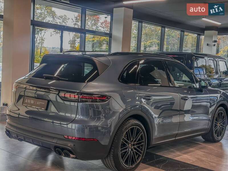 Позашляховик / Кросовер Porsche Cayenne 2019 в Львові