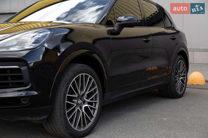 Позашляховик / Кросовер Porsche Cayenne 2020 в Києві