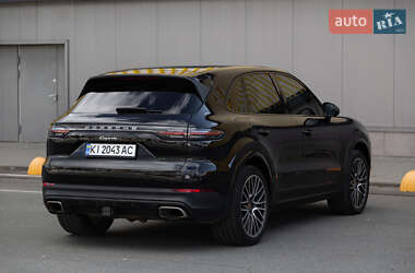 Внедорожник / Кроссовер Porsche Cayenne 2020 в 