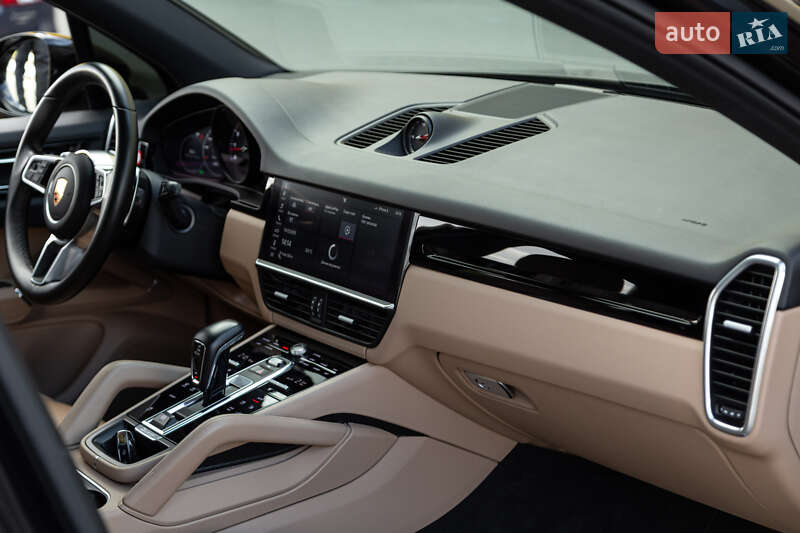 Позашляховик / Кросовер Porsche Cayenne 2020 в Києві
