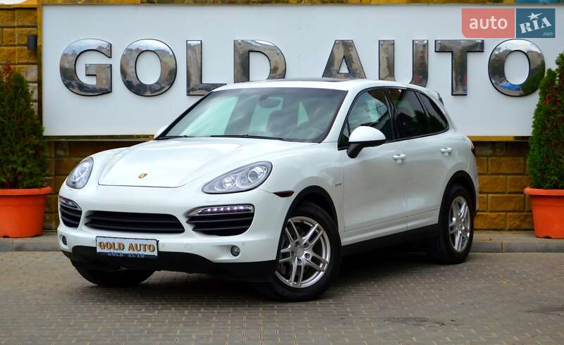 Позашляховик / Кросовер Porsche Cayenne 2012 в Одесі
