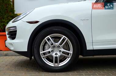 Внедорожник / Кроссовер Porsche Cayenne 2012 в 