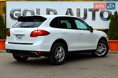 Внедорожник / Кроссовер Porsche Cayenne 2012 в 