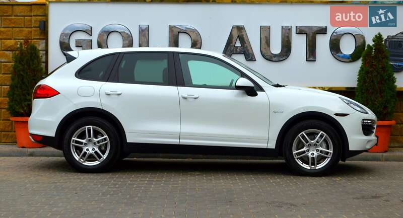 Позашляховик / Кросовер Porsche Cayenne 2012 в Одесі