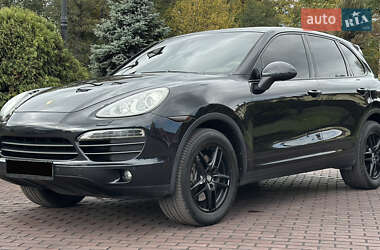 Внедорожник / Кроссовер Porsche Cayenne 2012 в 