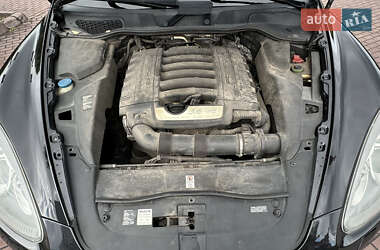 Внедорожник / Кроссовер Porsche Cayenne 2012 в 