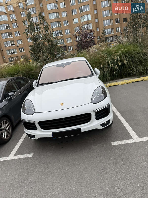 Porsche Cayenne 2016