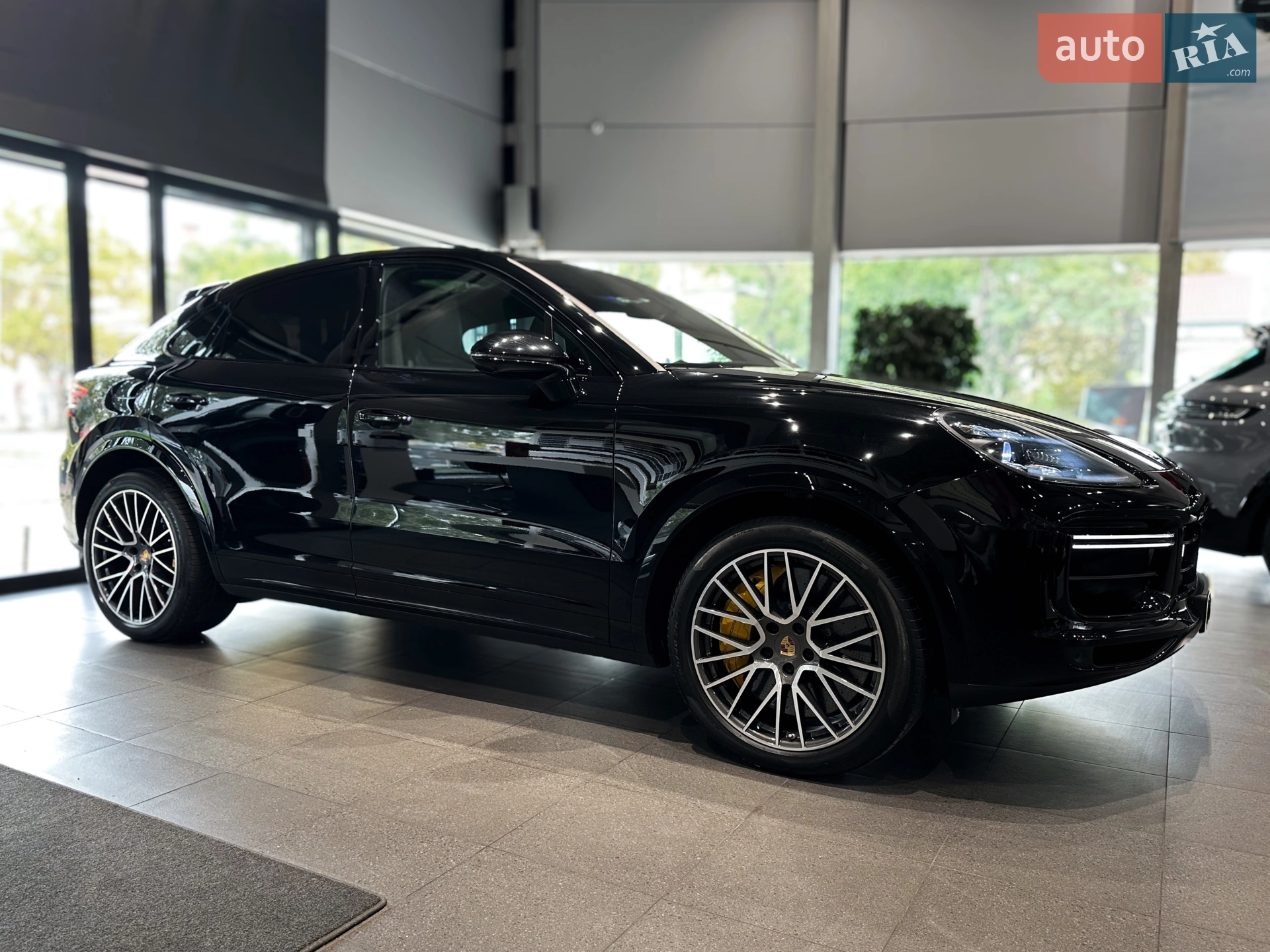2019 Porsche Cayenne - мініатюра 4