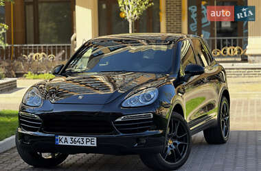 Внедорожник / Кроссовер Porsche Cayenne 2012 в 
