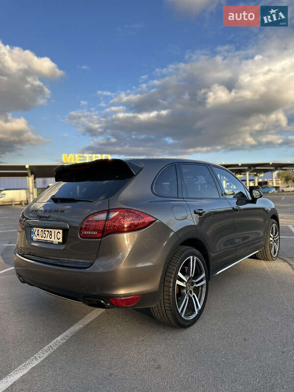 Внедорожник / Кроссовер Porsche Cayenne 2011 в Запорожье фото 16 Внедорожник / Кроссовер Porsche Cayenne 2011 в Запорожье