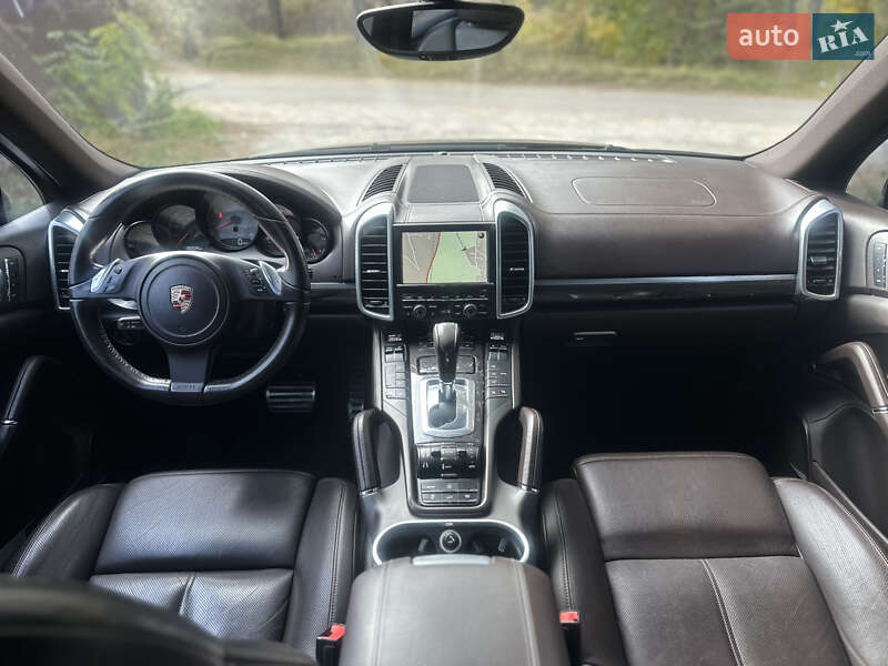 Внедорожник / Кроссовер Porsche Cayenne 2011 в Киеве фото 18 Внедорожник / Кроссовер Porsche Cayenne 2011 в Киеве