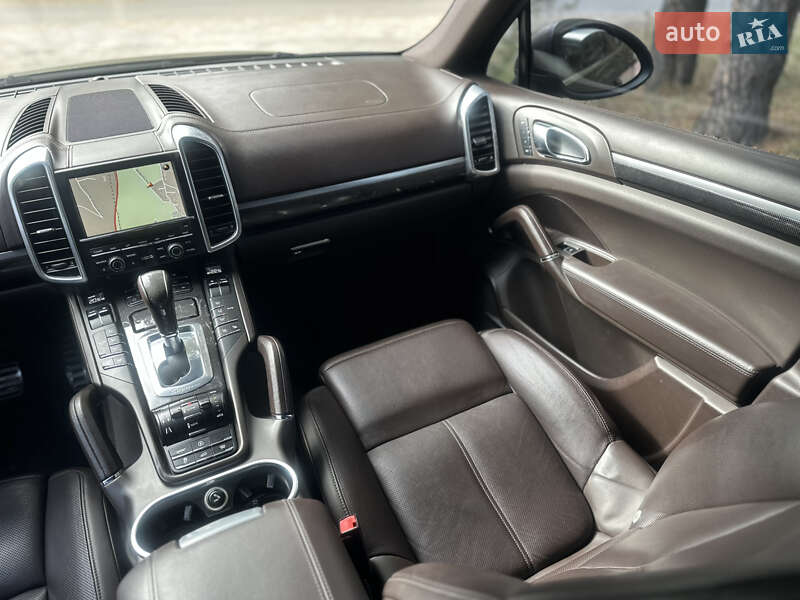 Внедорожник / Кроссовер Porsche Cayenne 2011 в Киеве фото 20 Внедорожник / Кроссовер Porsche Cayenne 2011 в Киеве