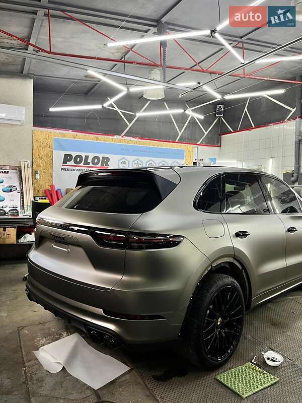 Позашляховик / Кросовер Porsche Cayenne 2018 в Івано-Франківську