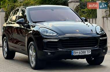 Позашляховик / Кросовер Porsche Cayenne 2015 в Одесі