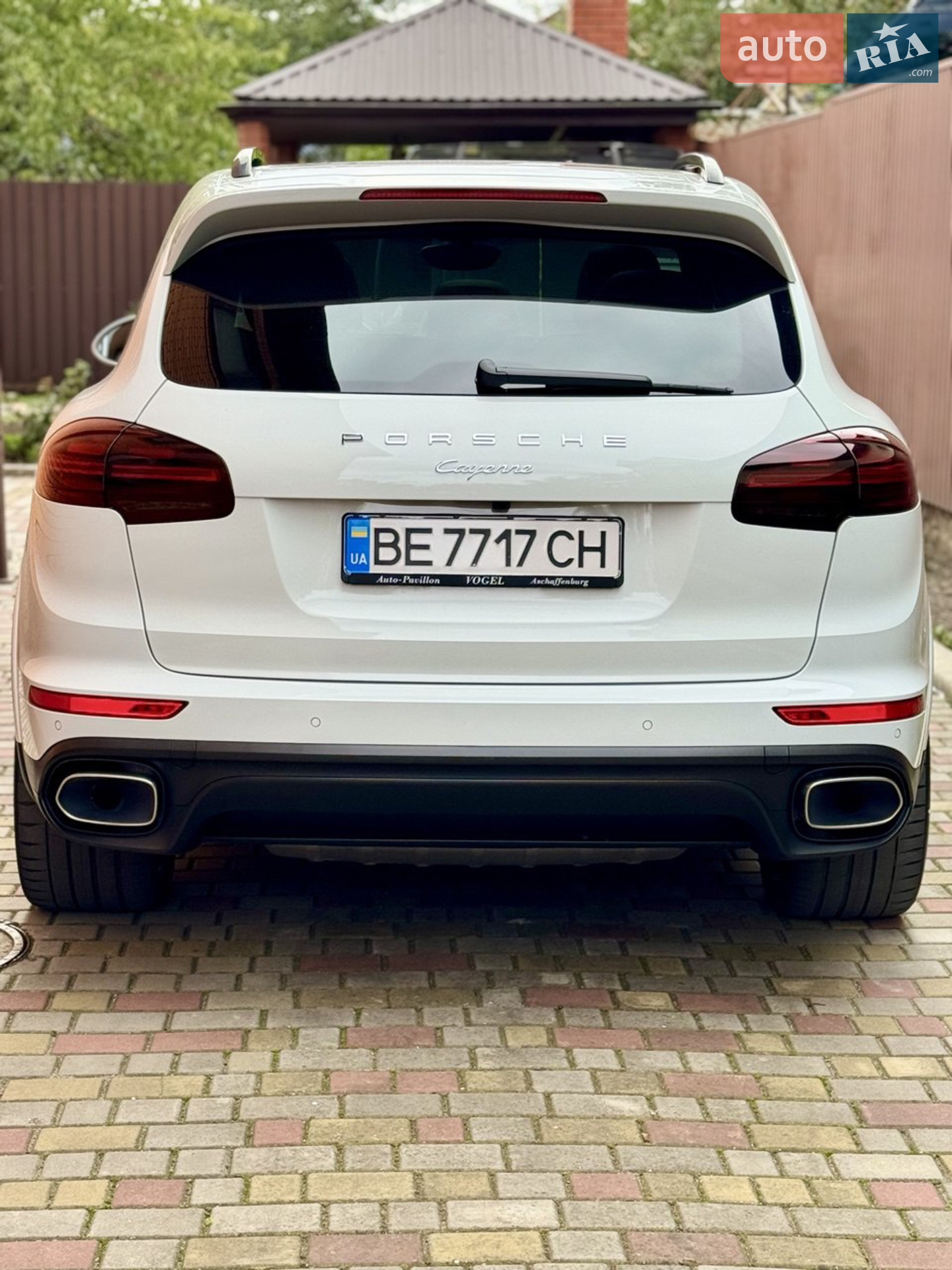 2016 Porsche Cayenne - мініатюра 2