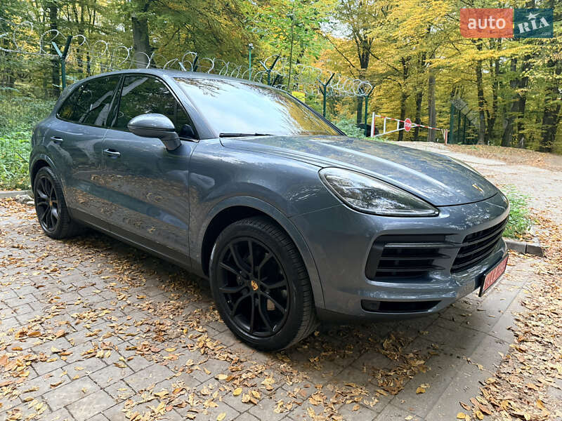 Позашляховик / Кросовер Porsche Cayenne 2018 в Львові
