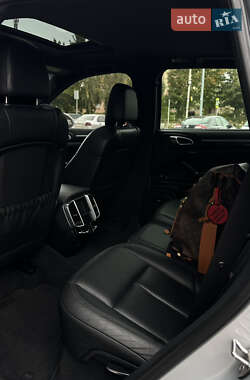Позашляховик / Кросовер Porsche Cayenne 2012 в  фото 11 Позашляховик / Кросовер Porsche Cayenne 2012 в