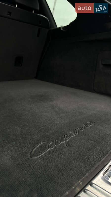 Позашляховик / Кросовер Porsche Cayenne 2012 в Івано-Франківську