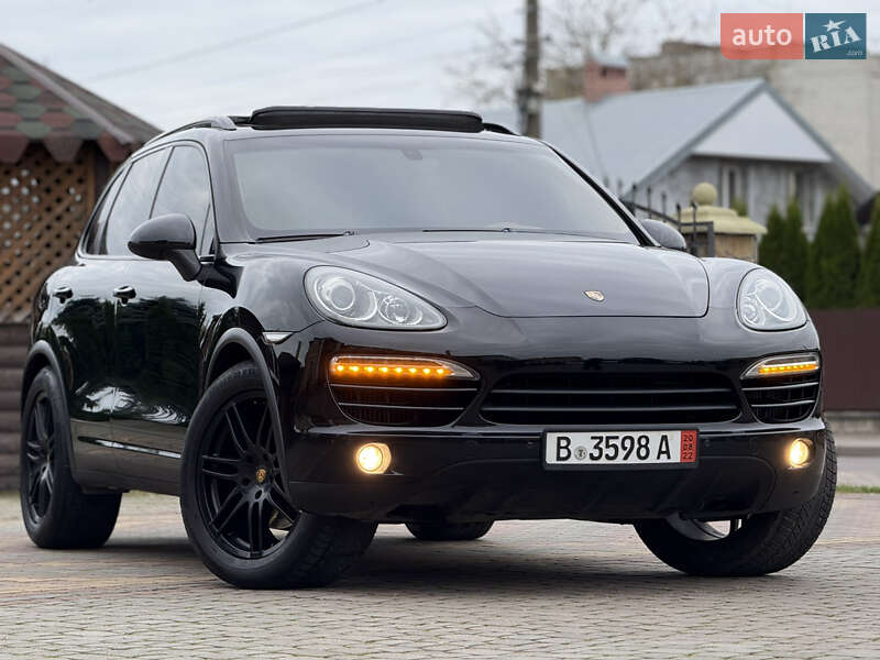 Внедорожник / Кроссовер Porsche Cayenne 2012 в Самборе