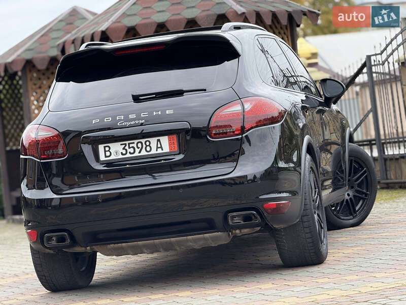 Внедорожник / Кроссовер Porsche Cayenne 2012 в Самборе