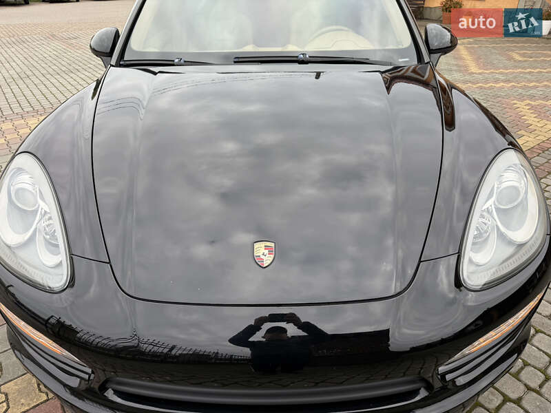 Внедорожник / Кроссовер Porsche Cayenne 2012 в Самборе