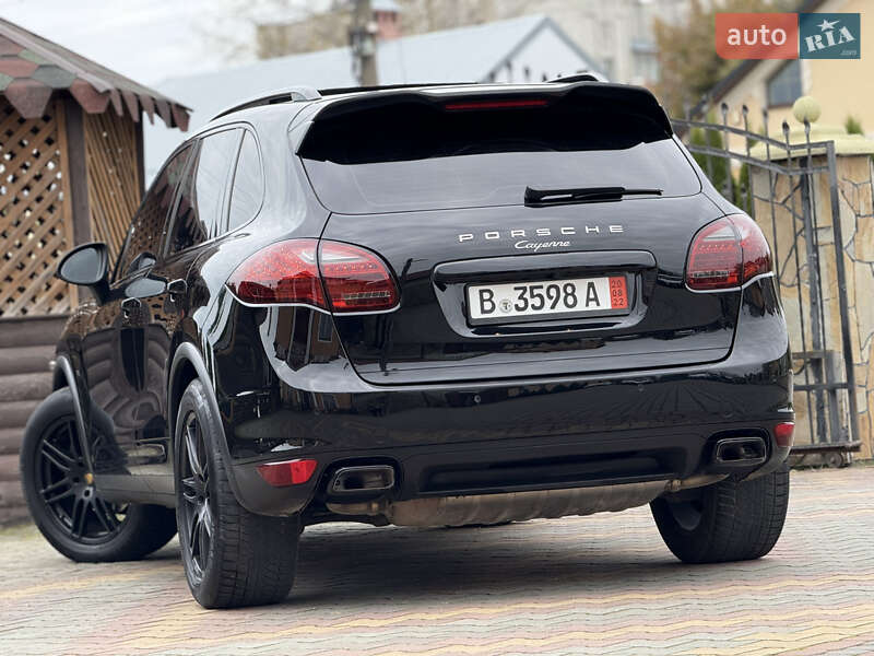 Внедорожник / Кроссовер Porsche Cayenne 2012 в Самборе
